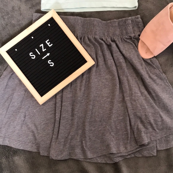 H&M skirt - Picture 2 of 2